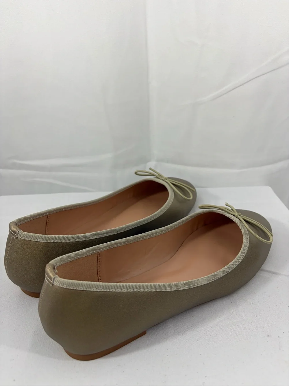 NWT Journee Women’s Size 6.5W Olive Ballet Flats with Bow Trim